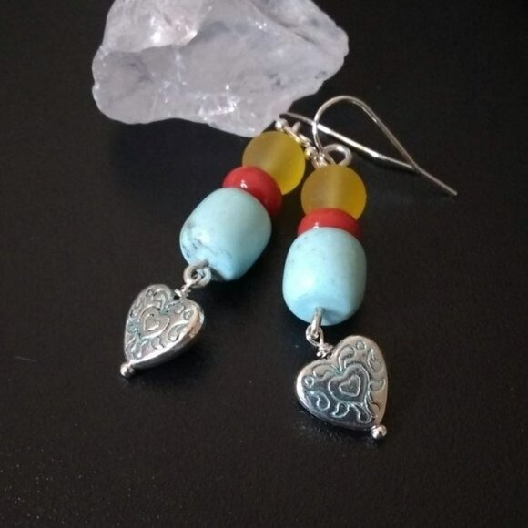 Spunky & Girly! Coastal Cowgirl Vibes! Mixed Media Heart Dangle Earrings - Picture 1 of 5